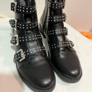 Madden Girl Twisted Black Combat Boot Size 10M